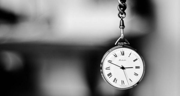 Начало течения исчисления срока лишения права управления авто и другими транспортирными средствами.